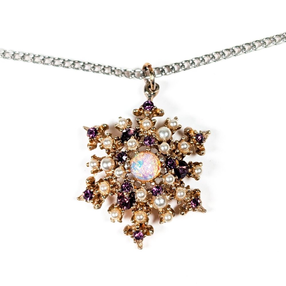 Vintage costume starburst Necklace pendant on chain